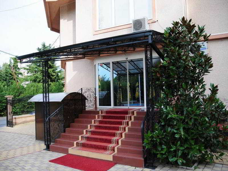 Hotel Aristocrat & Fish Restaurant Szkopje Kültér fotó